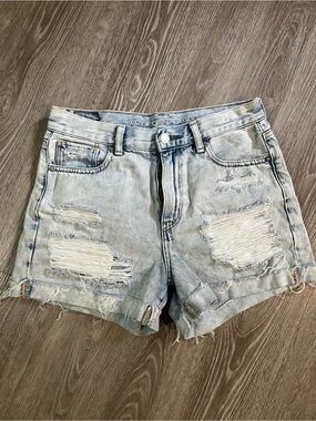 AE Mom Short 28